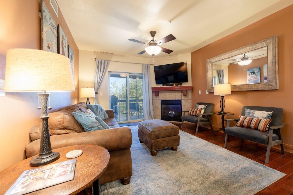 Stunning Mountain Views-Bear Hollow 4402-Spacious 3Bedrooms Near Canyons Village