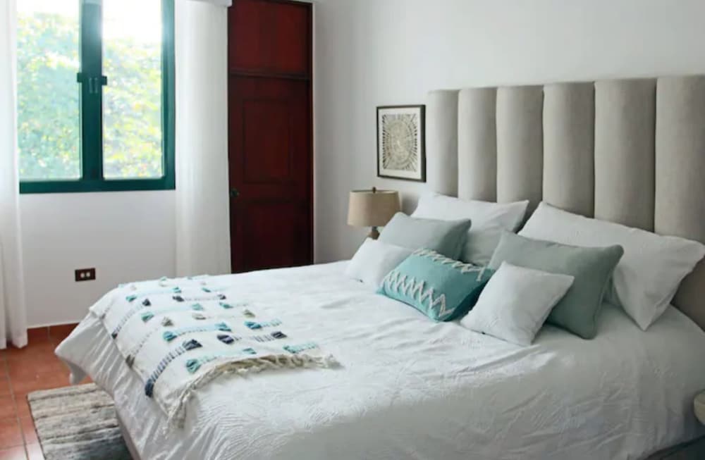 Golfside Villas - Property Image 17