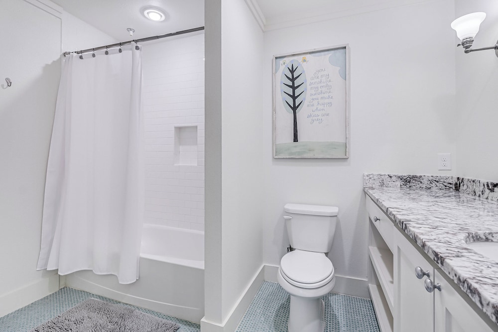 Beach Bungalow TC 2305