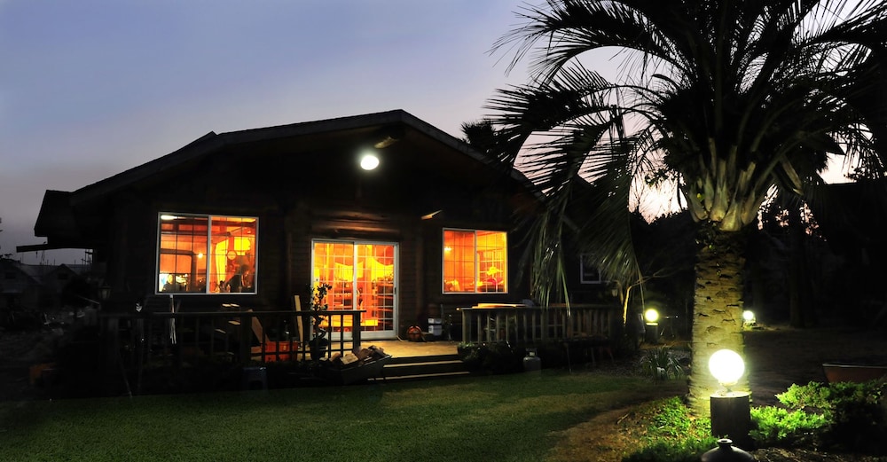 Jeju Log Pension