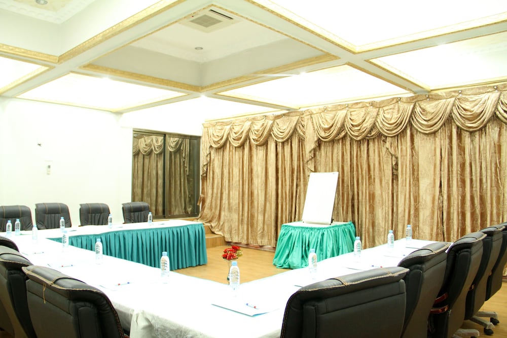 meeting & event spaces