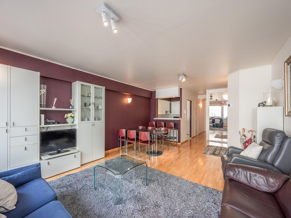 Apartment in Knokke Near Zeedijk Beach