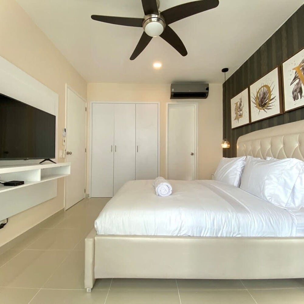 w Stunning 2BR w Pool n AC in Sunny Cartagena
