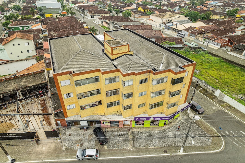 Agradável apartamento no Caiçara