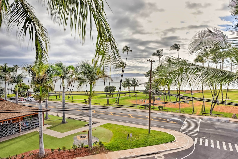Condo w/ Private Lanai, Ocean View & On-site Pool!