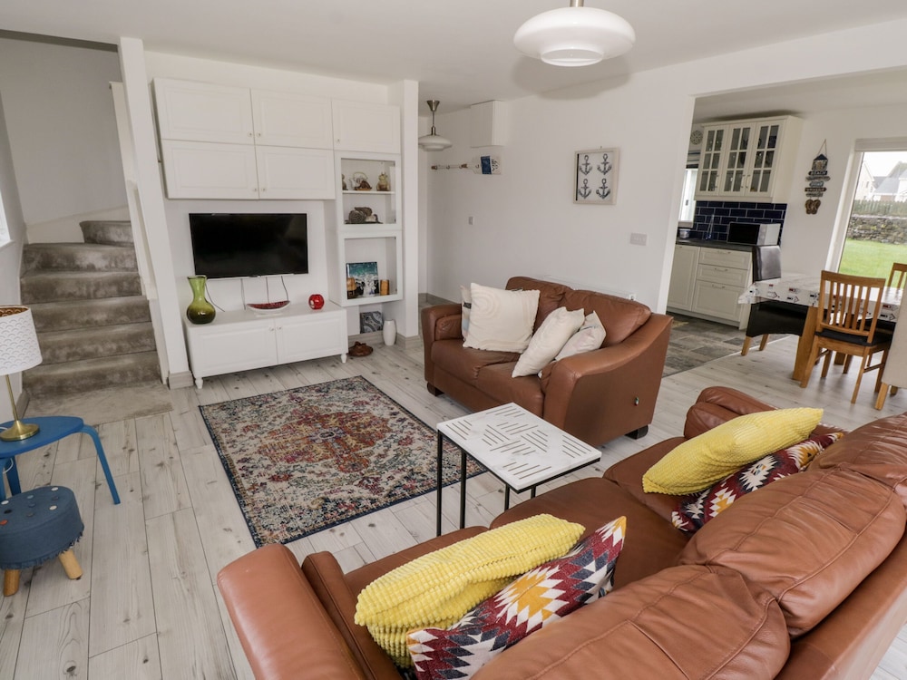 38 Carrowhubbock Holiday Village