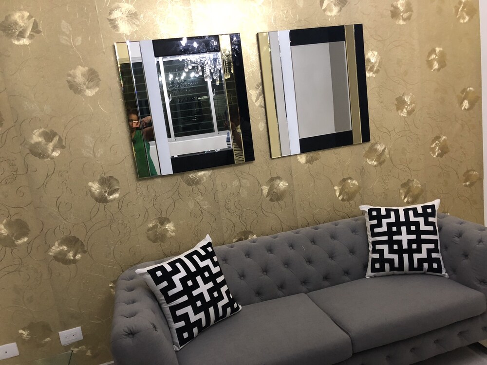 III Verdana Rental