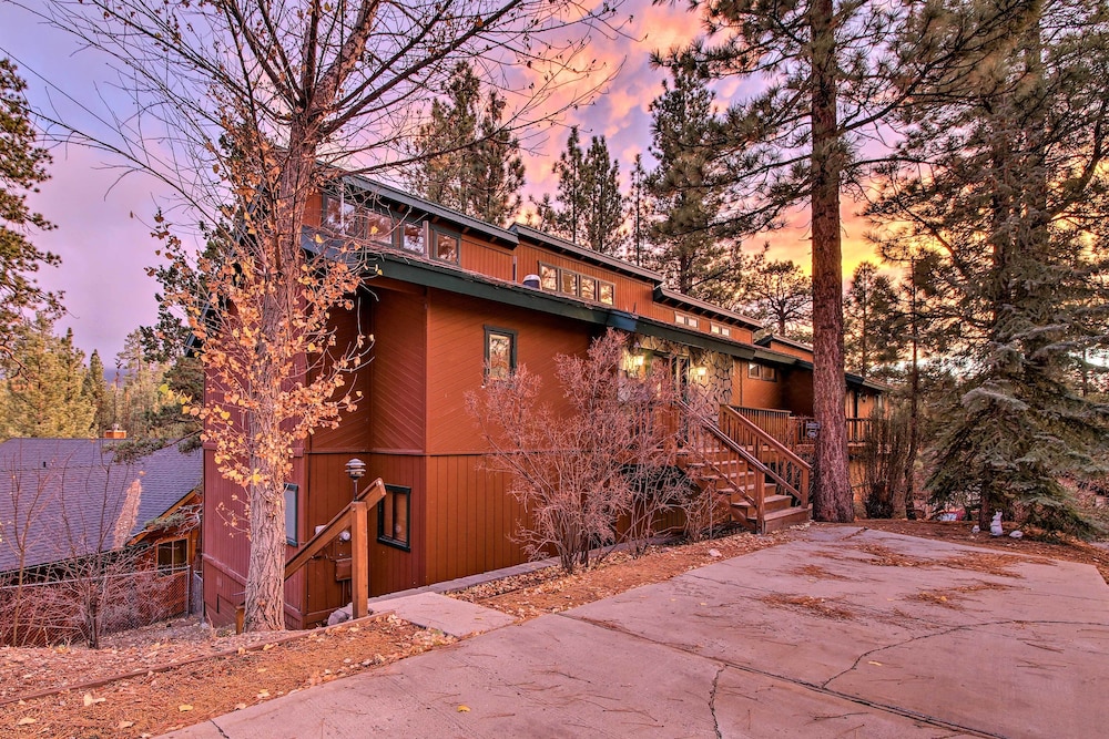 Hike, Ski, Fish: Big Bear Lake Lodge w/ Deck view 5