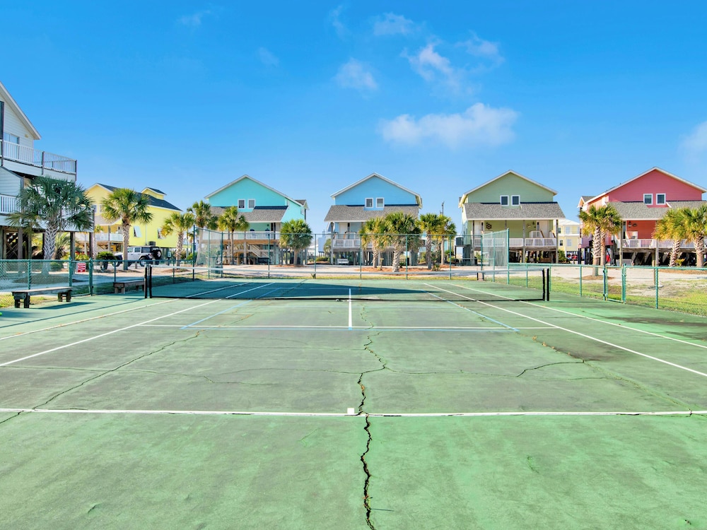 Salty Dog by Southern Vacation Rentals