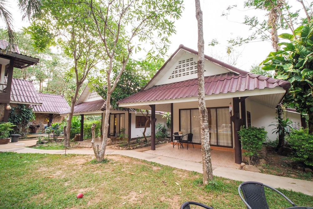 CAPITAL O 834 Iyara Resort & Spa