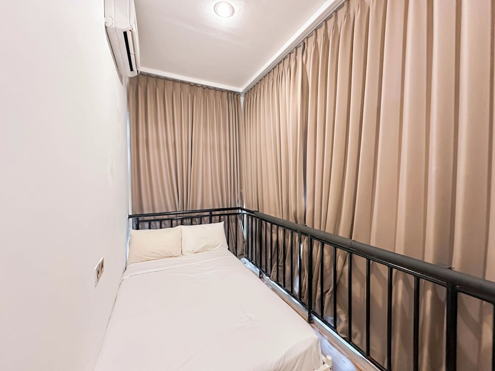 Spacious And Strategic Location 3Br At Kondominium Regensi Apartment
