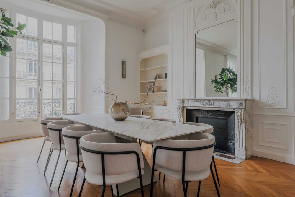 Spacious Apartment - 5br/12p - Chaillot