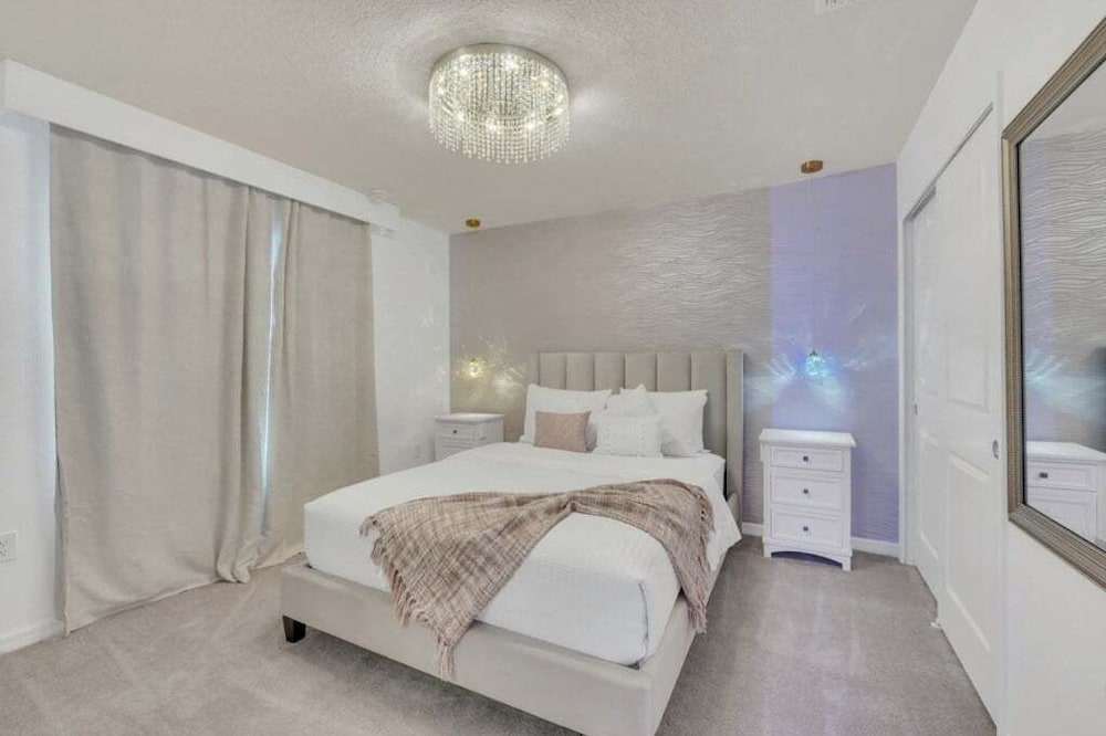 10 Bed 8 Bath Villa Gamesroom & Pool 16284saint 10 Bedroom Villa