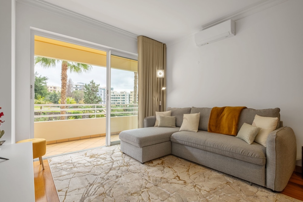 Lux Garden View by Madeira Sun Travel