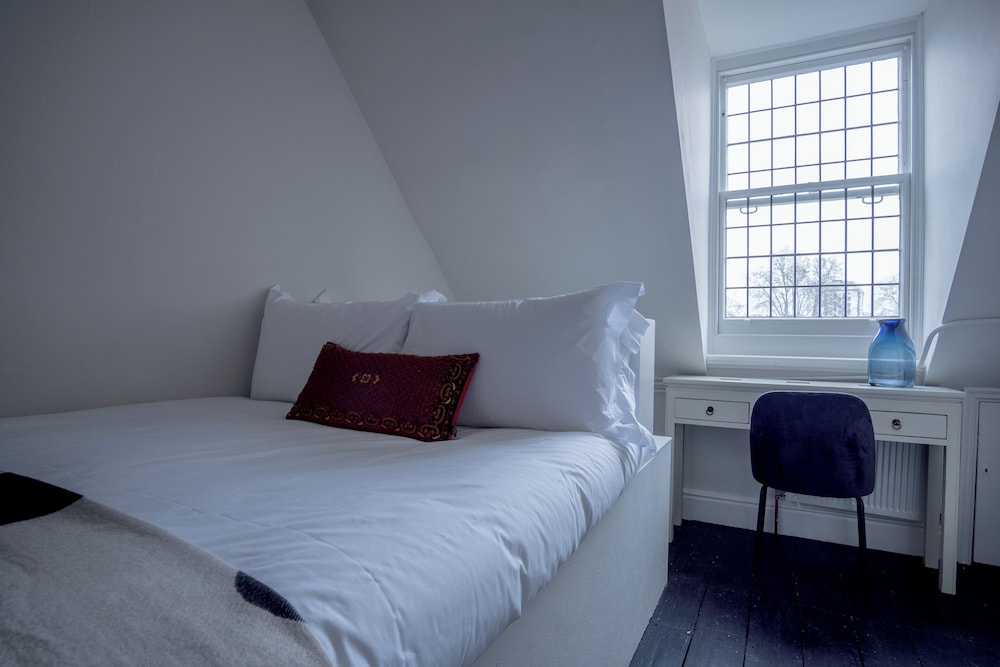 The Egerton - Serviced Apartments