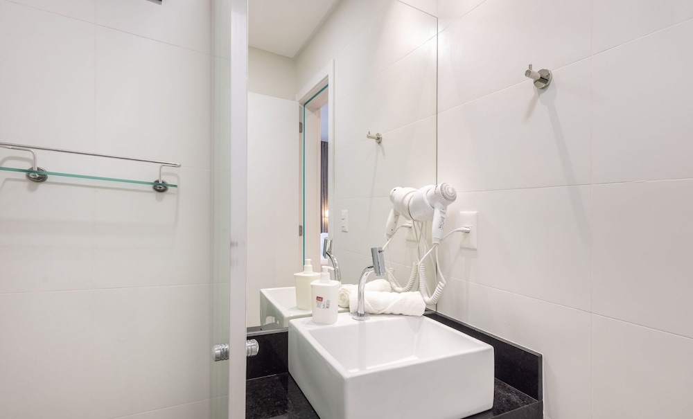 MHF II Apts Variados em Prédio com Vista para o Mar em Itapema