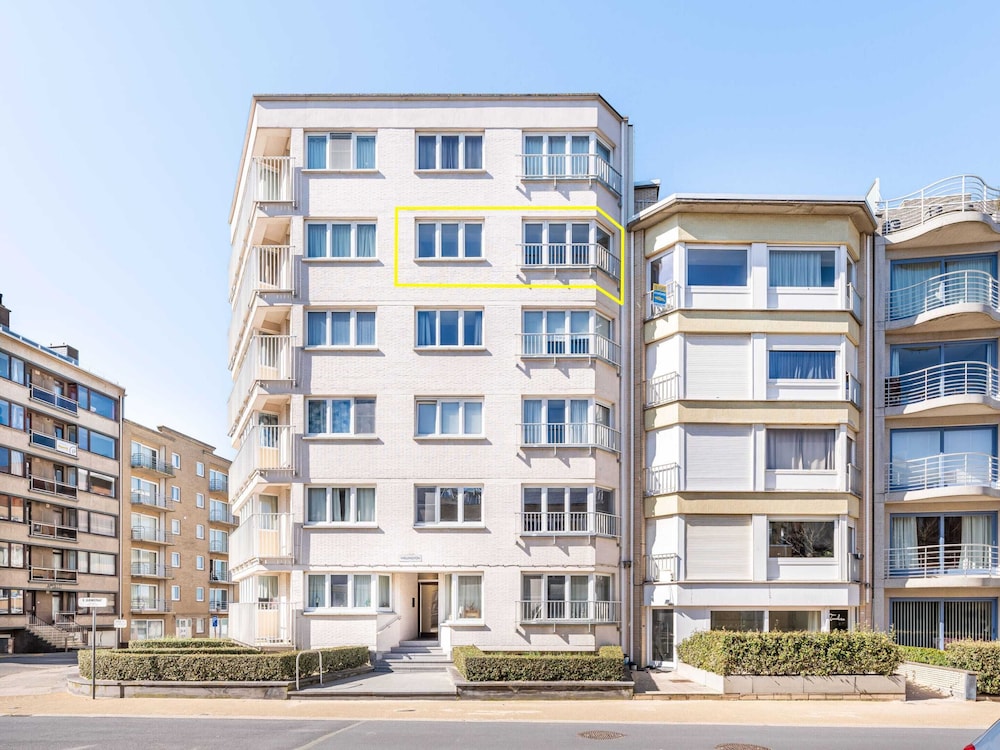 Apartment in Koksijde Near the Beach