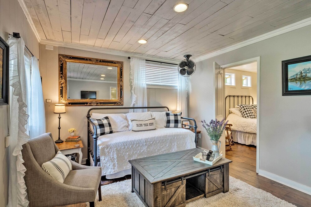Charming Lake Travis Cottage 20mi to Dtwn Austin - Property Image 20