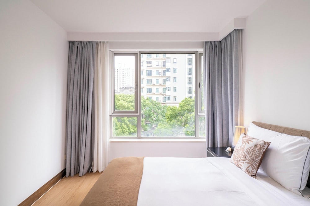 Tyms Stylish 1BR 1BA Apt Yongxin Century