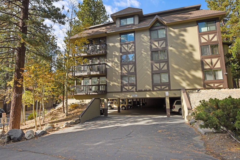 Lake Tahoe Vacations - Incline Village Escape - Property Image 3