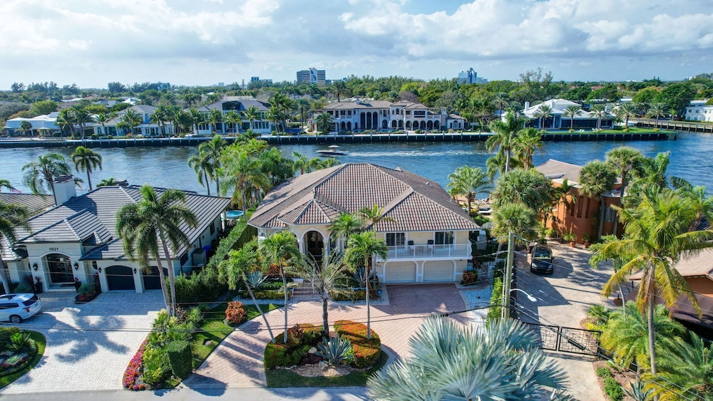 Serenity Villa in Pompano Beach