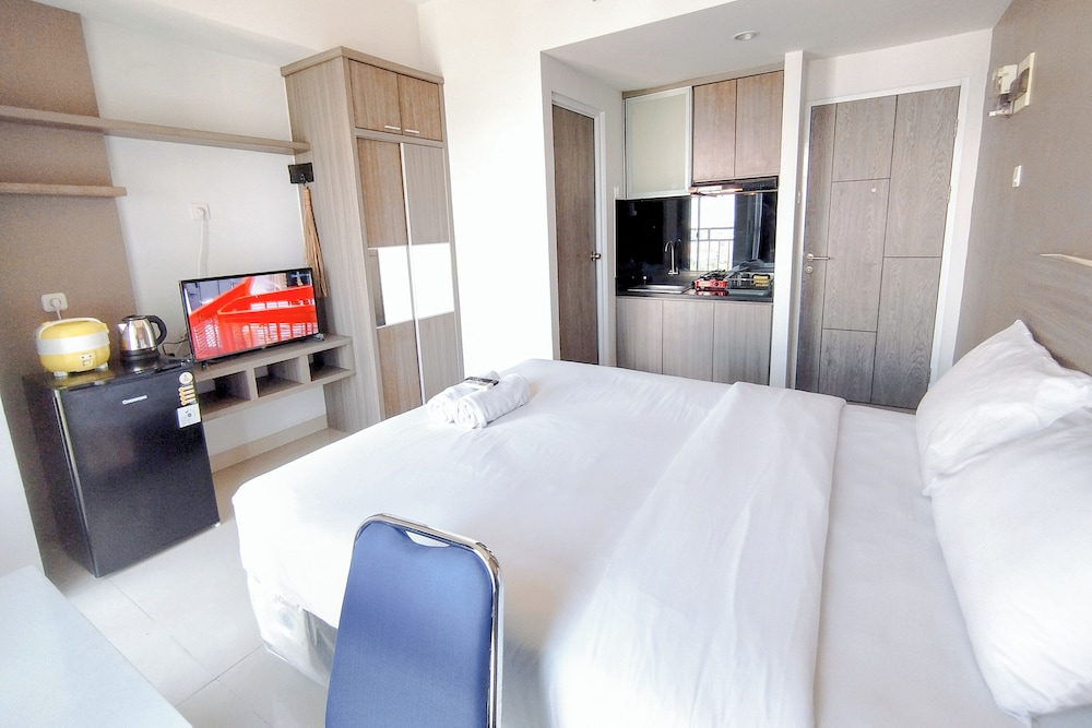 Restful And Best Location Studio At Taman Melati Surabaya Apartment