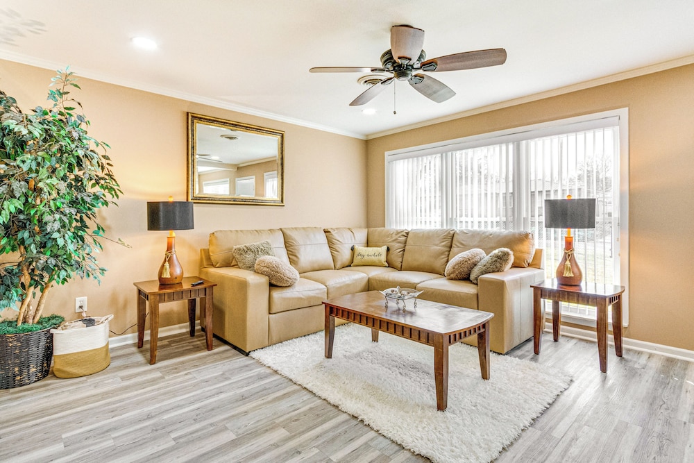 6 Mi to Dtwn: Charming Home in Little Rock