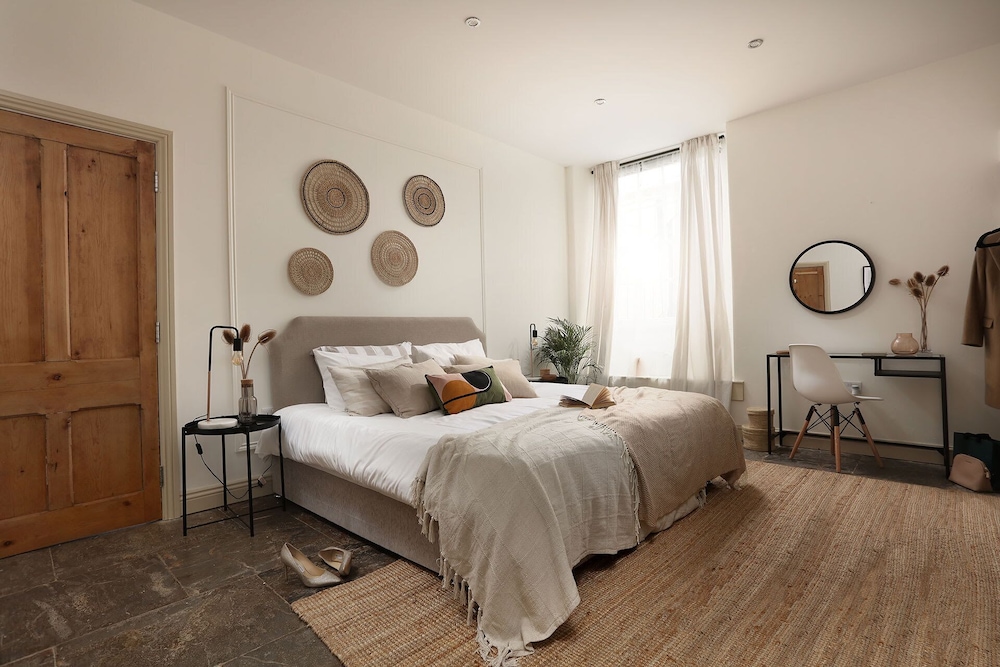 Host Stay Brownlow Villa view 4