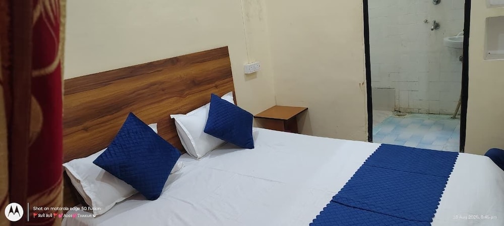 Ayodhya Cantt Palace & Restaurant