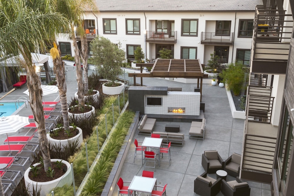 Global Luxury Suites Sunnyvale North - Property Image 11