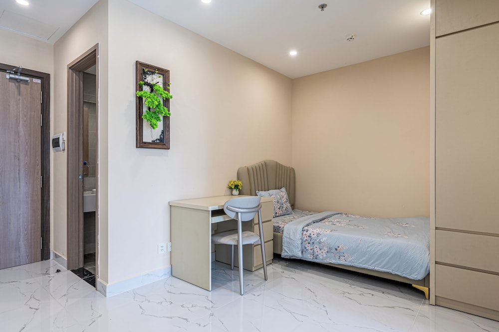 LA Nest 1BR River View Near Vincom