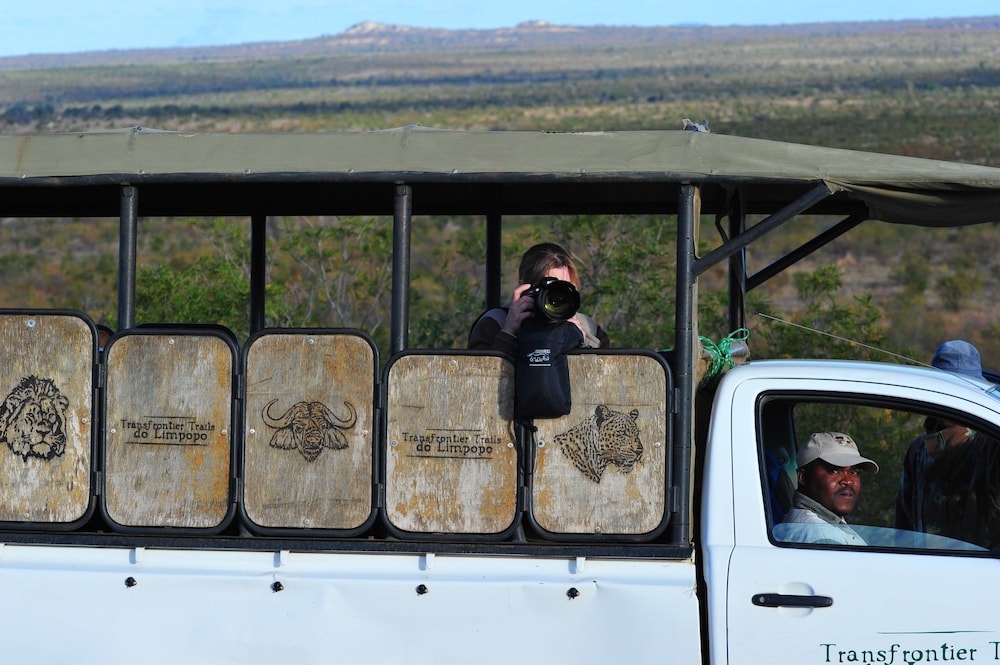 Mtomeni Safari Camp
