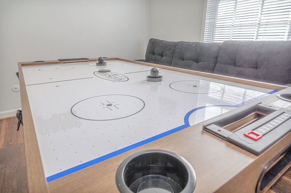 Spacious 4BR Columbus Home with GameRoom