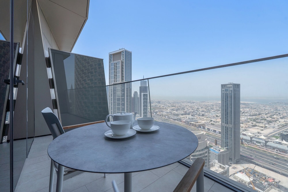 Address Residences Dubai Opera - Burj Khalifa City Views 2 & 3-Bedroom Apartment 1 minute walk to Burj Khalifa, Dubai Mall, Dubai Fountain by Heaven Crest