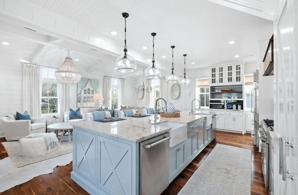 Sea La Vie Seaside Main House