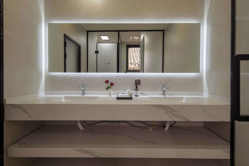 Xuejian Homestay