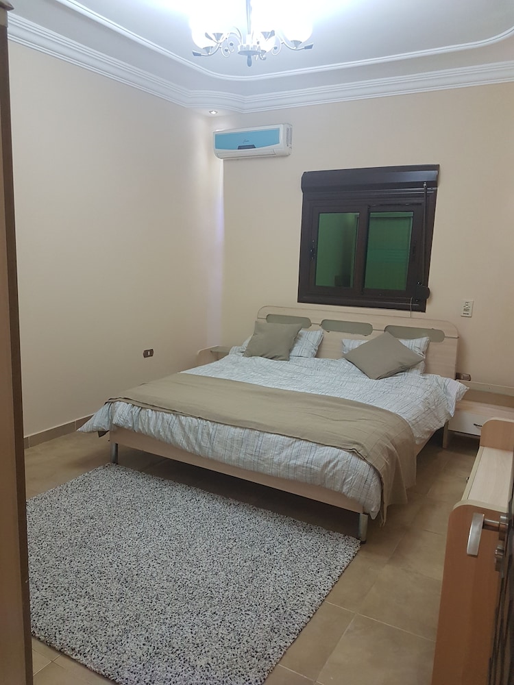 Unique Flat