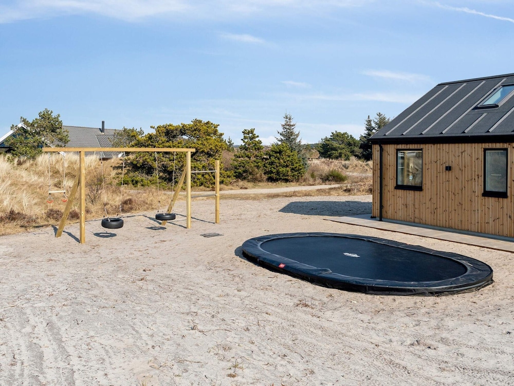 5 Star Holiday Home in Henne Beach