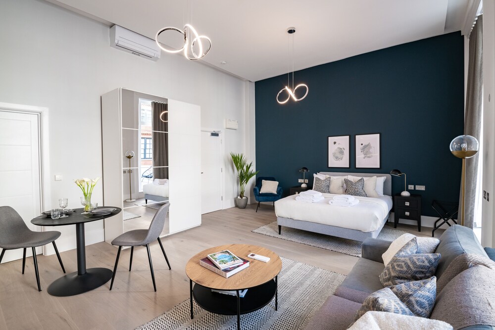 South Kensington Apartments