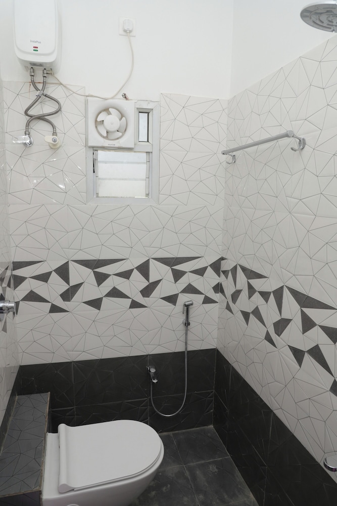 V & U Homestay Sadar