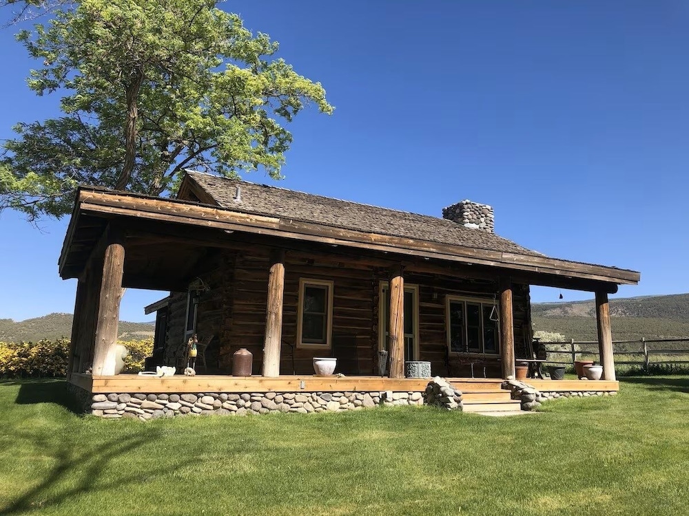 Timeless Mesa Hideaway 2 Bedroom Cabin