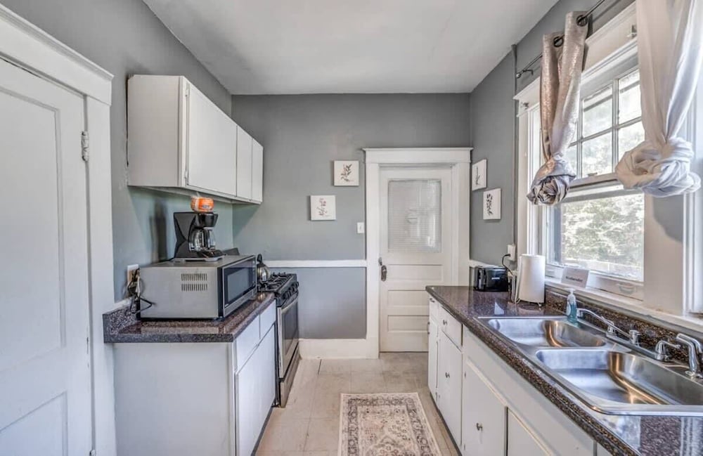 Rozelle Roost Both Units