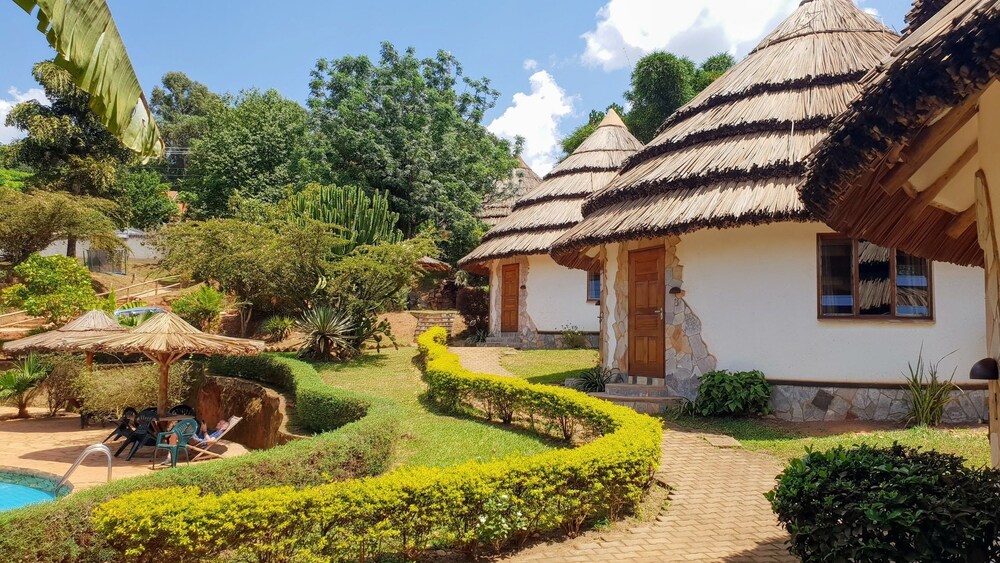 Banda Lodge