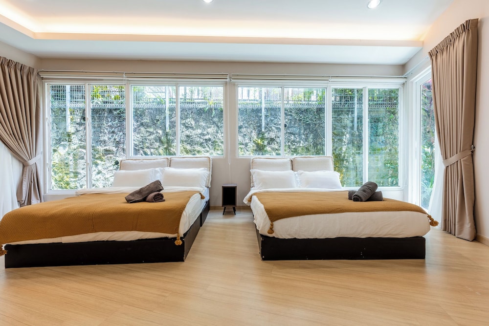 38Pax Flame of the Forest Retreat Villa KL by Verano