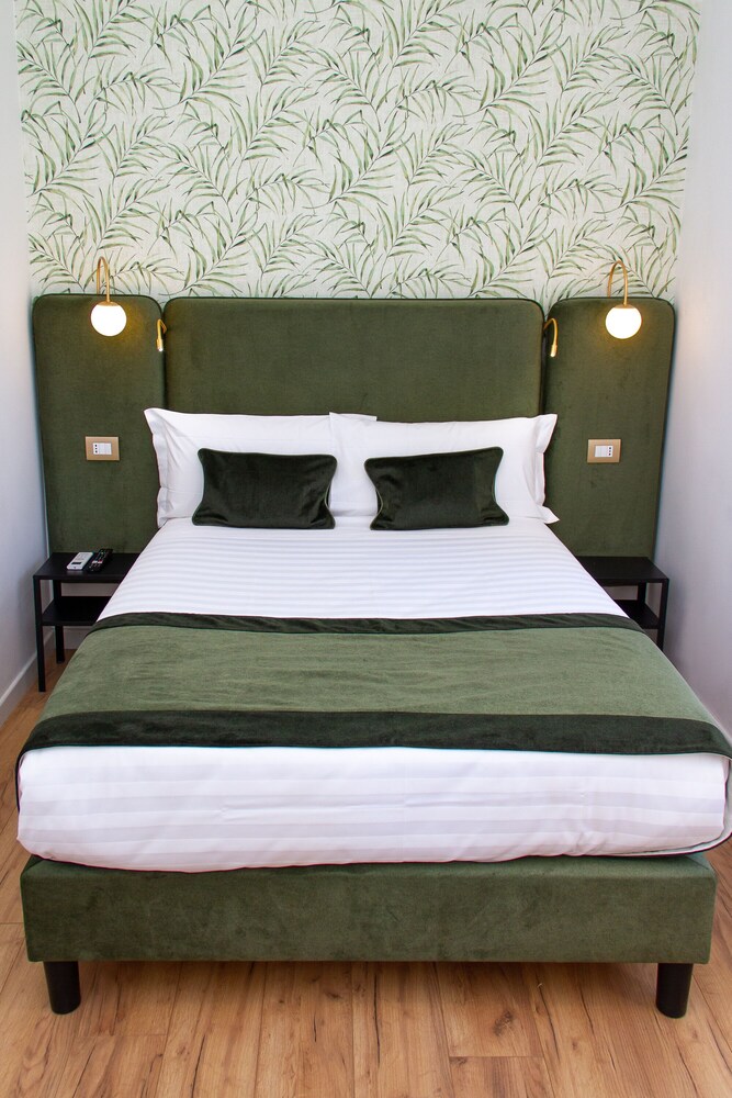 Home at Rome Vatican Suites