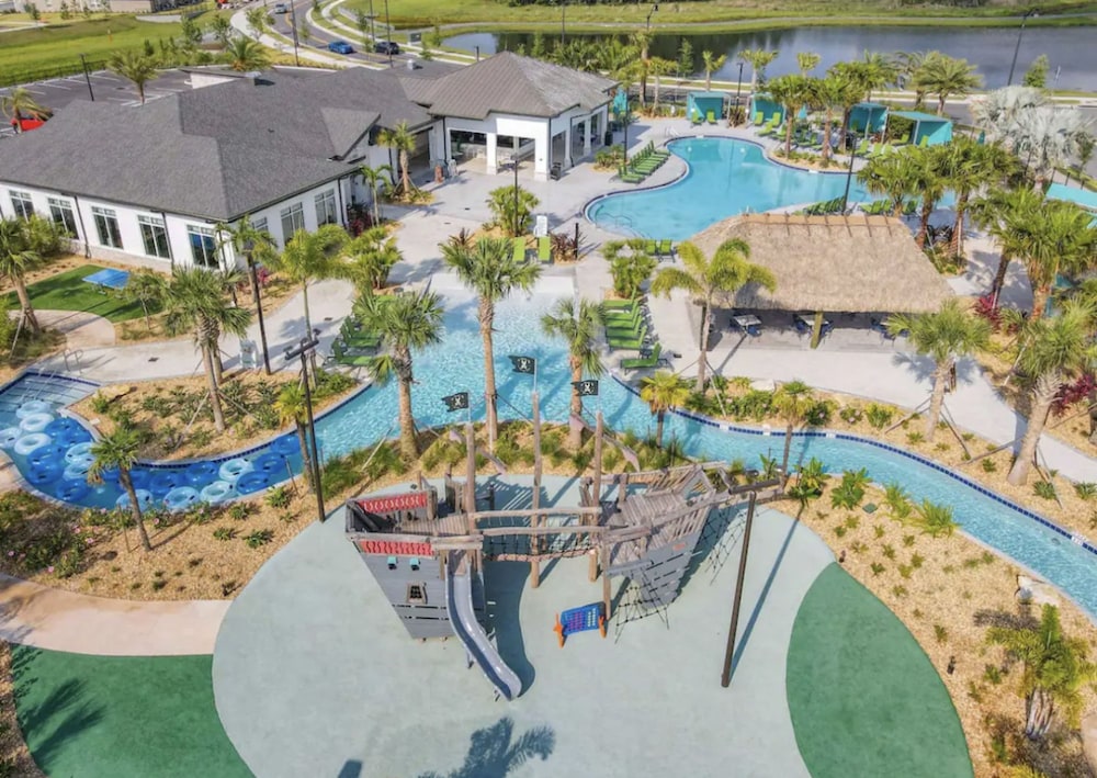 4345 Mickey s Townhome Storey Lake Pool