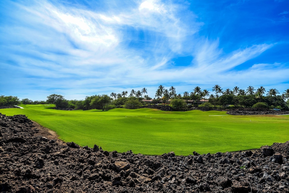 Golf Course View - Conveniently Located - Vrkcv