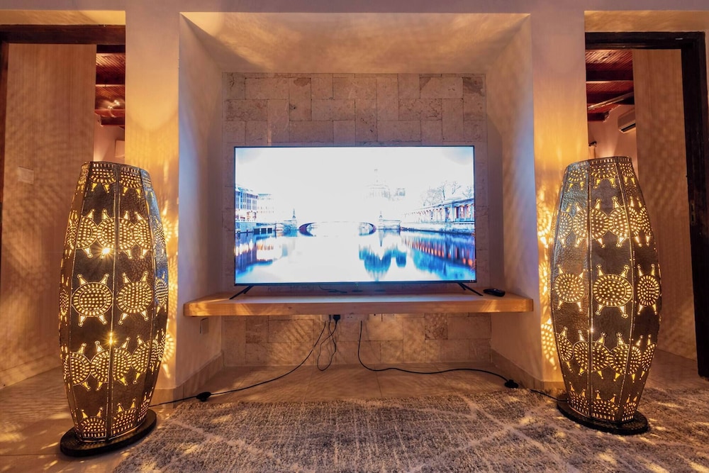 Luxurious Diani Beach Villa With Private Pool