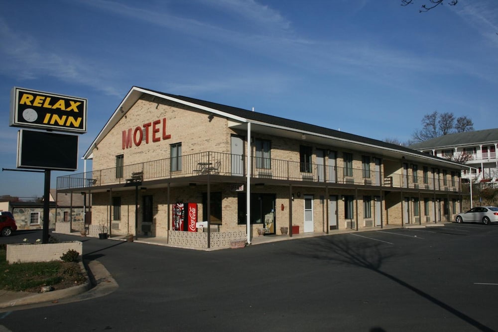 Relax Inn Motel