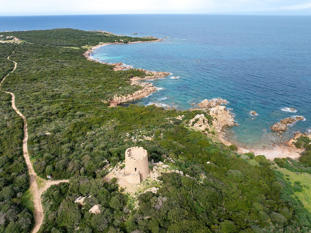 Relaxing Residence Baia dei Mirti B4 1 Bedroom Apartment Sleeps 4 -bilo 4